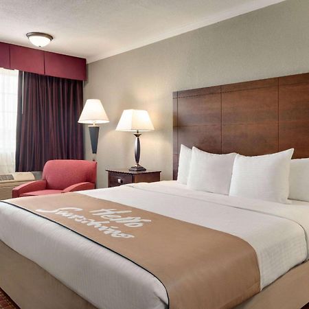 Days Inn By Wyndham Whitmore Lake Dış mekan fotoğraf