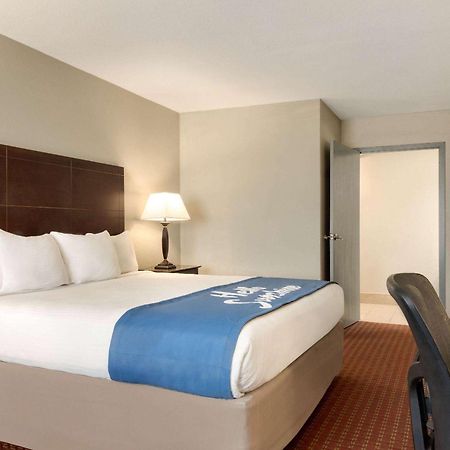 Days Inn By Wyndham Whitmore Lake Dış mekan fotoğraf