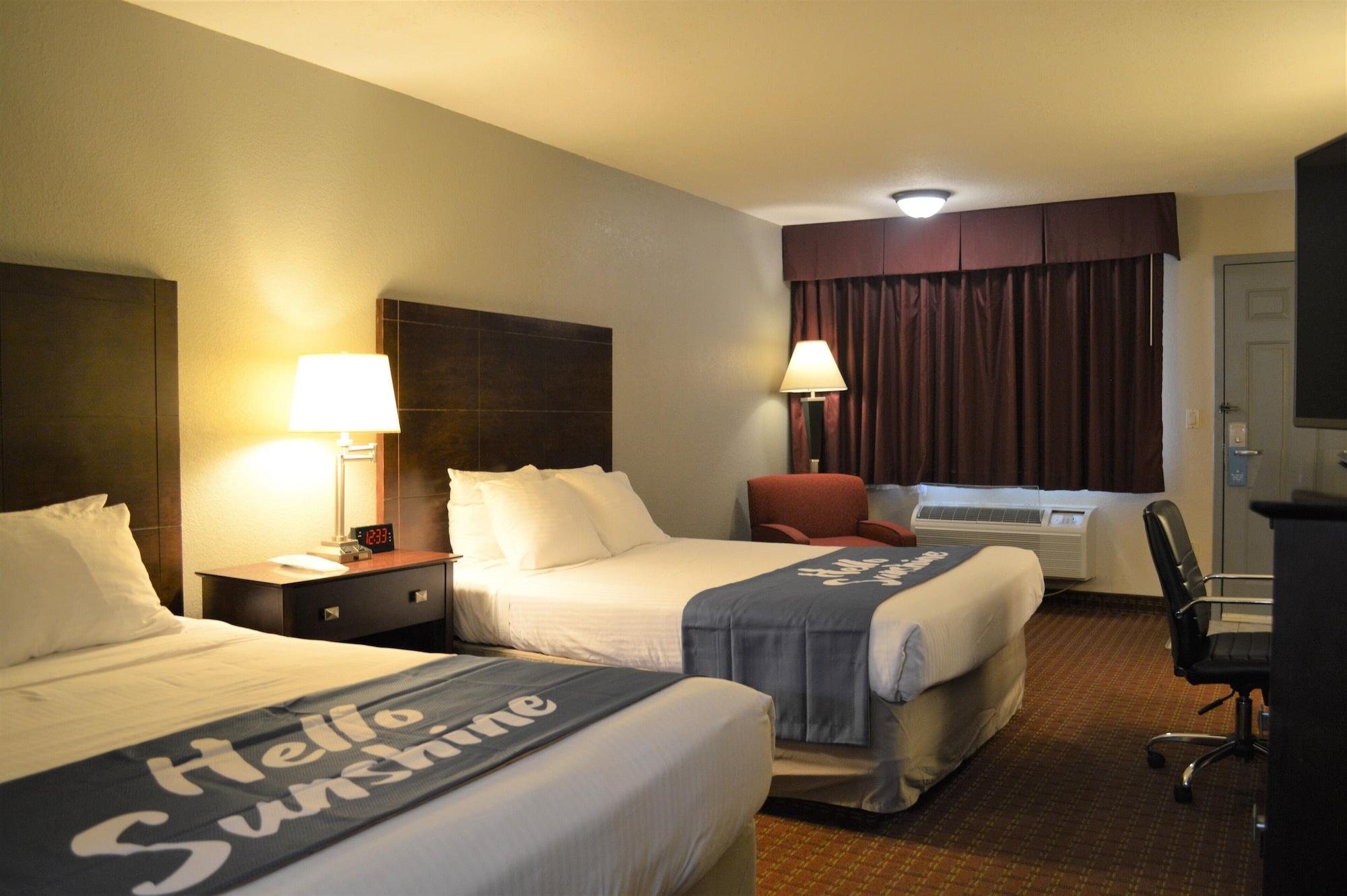 Days Inn By Wyndham Whitmore Lake Dış mekan fotoğraf