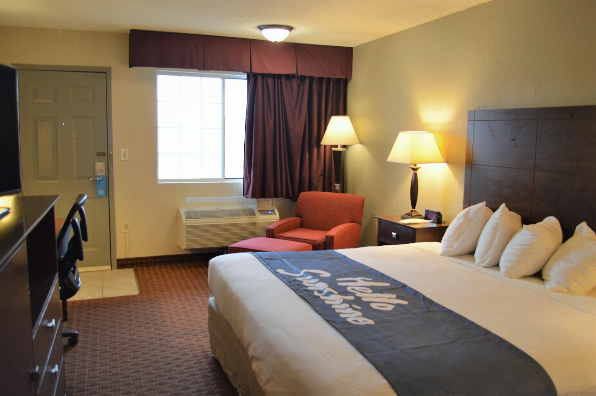 Days Inn By Wyndham Whitmore Lake Dış mekan fotoğraf