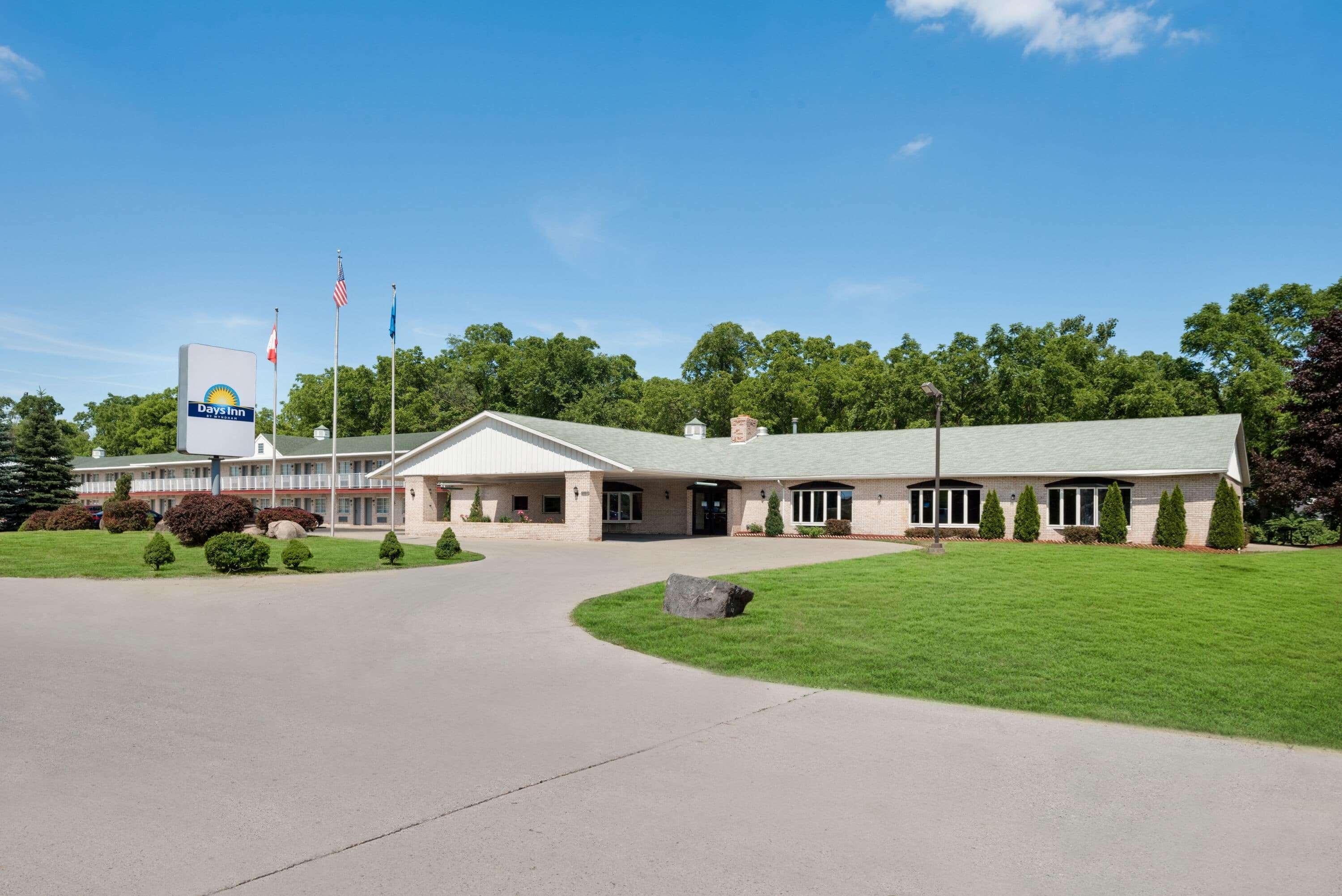 Days Inn By Wyndham Whitmore Lake Dış mekan fotoğraf
