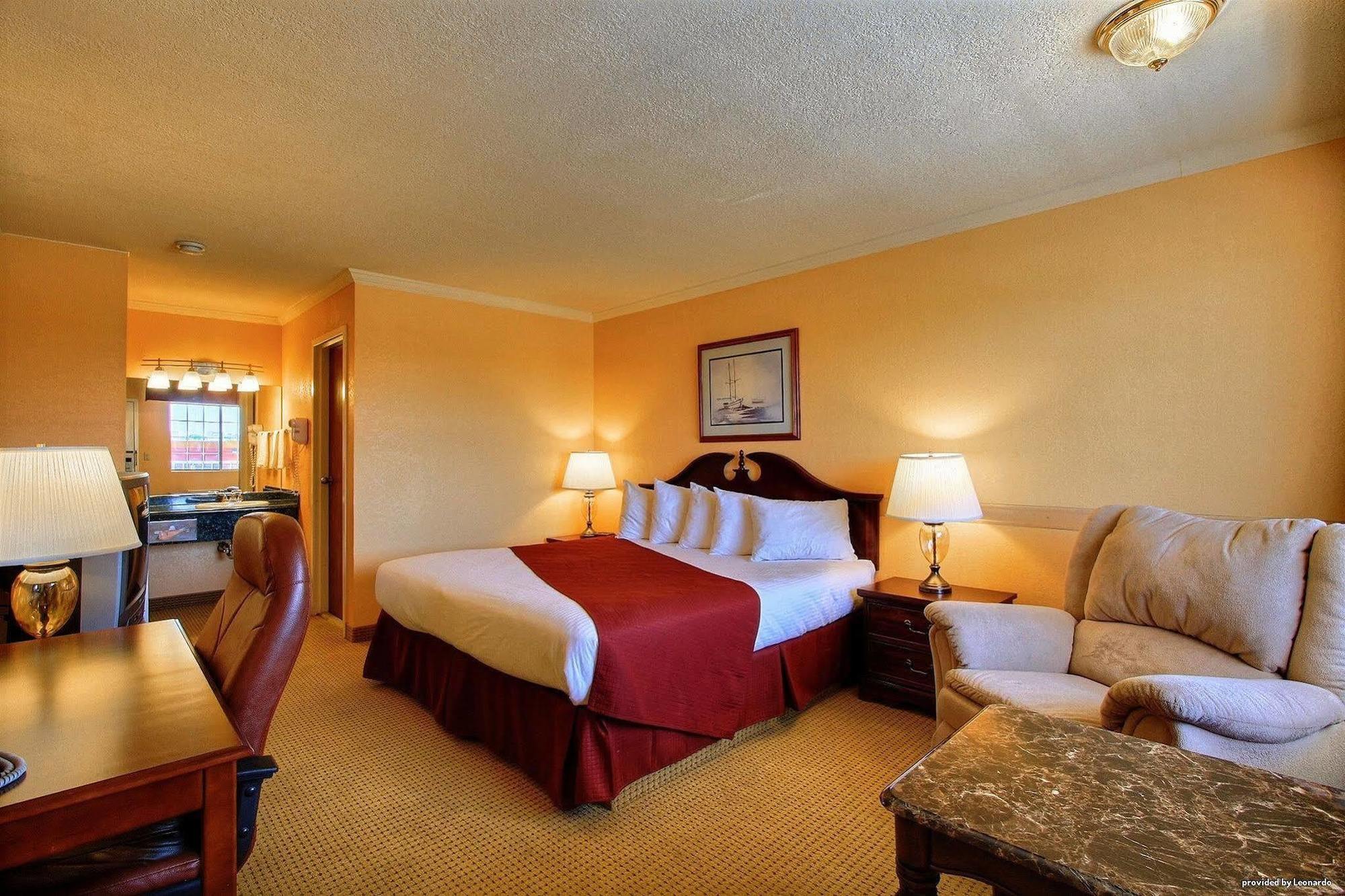 Days Inn By Wyndham Whitmore Lake Dış mekan fotoğraf